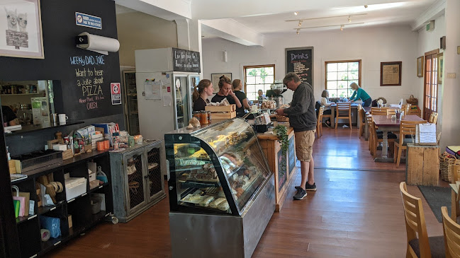 Comentarii opinii despre The Courtyard Cafe Berrima