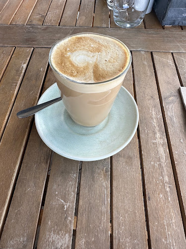 Comentarii opinii despre Marleys @ Sticks and Stones Shells and Bones