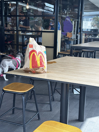 Comentarii opinii despre McDonald's Coffs Harbour Service Centre