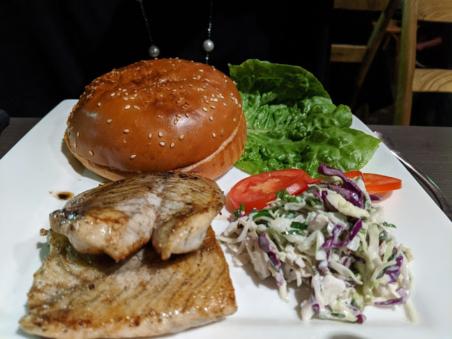 Kirribilli Hotel - Hospitality and gastronomy