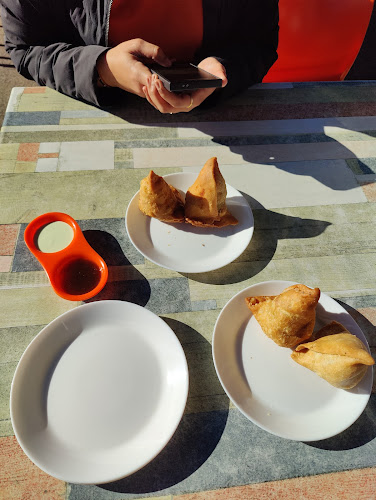 Comentarii opinii despre Singh Sweets & Punjabi Restaurant