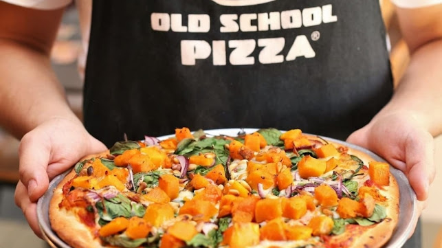 Comentarii opinii despre Old School Pizza & Stonegrill