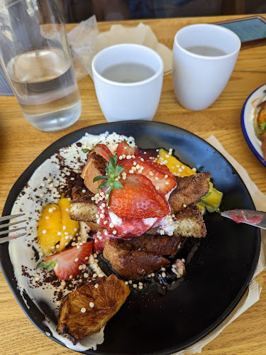 Comentarii opinii despre Earth Walker & Co General Store & Cafe