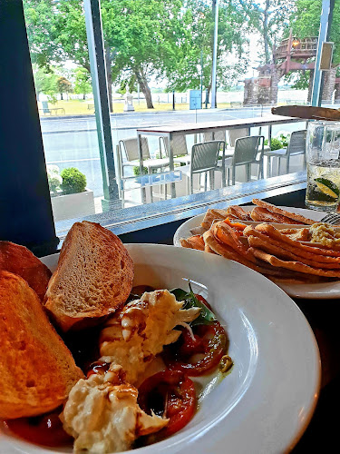 Comentarii opinii despre The Lake View Hotel