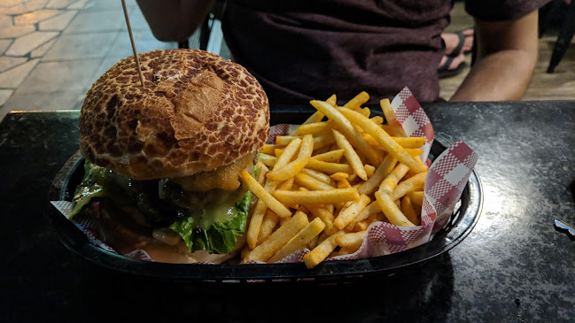 Little Vegas Burger & Bar - Brisbane