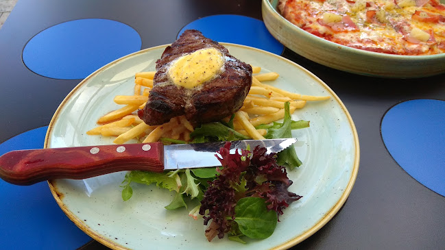 Cargo Bar - Hospitality and gastronomy