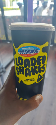 26/13 Lake St, Caroline Springs VIC 3023