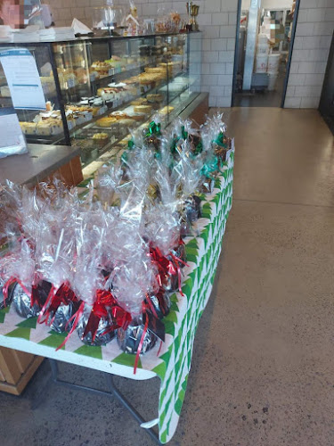 Shop 4/715 South Rd, Black Forest SA 5035