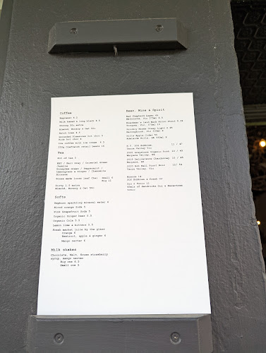 Opinii despre Cornershop Yarraville în Yarraville - Hospitality and gastronomy