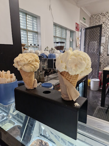 Sandy Bay Beach Wood fired Pizza - Hospitality and gastronomy