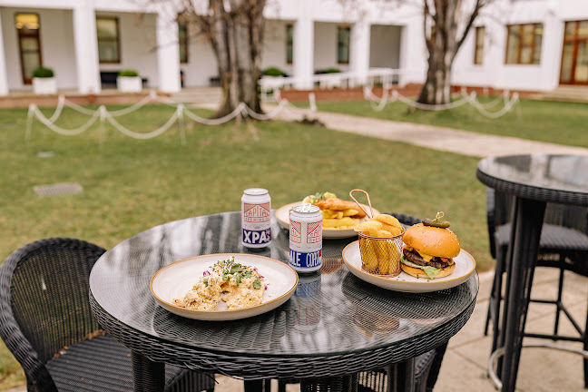 Courtyard Café at Old Parliament House