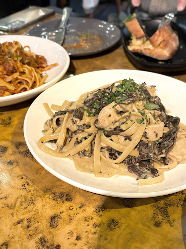 3/3018 Surfers Paradise Blvd, Surfers Paradise QLD 4217