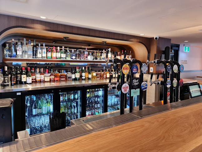 Mermaid Beach Tavern - Hospitality and gastronomy