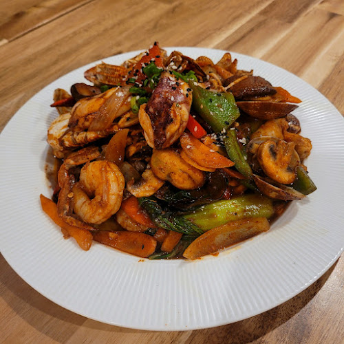 Shop 11/14-20 Aerodrome Rd, Maroochydore QLD 4558