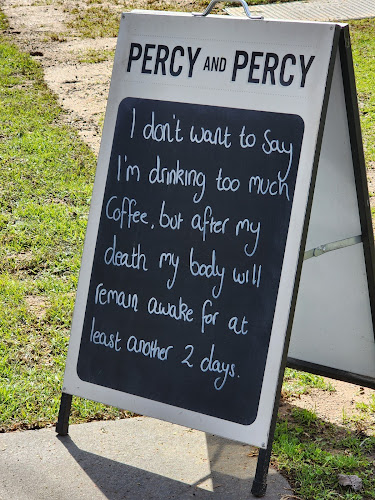 Comentarii opinii despre Percy and Percy