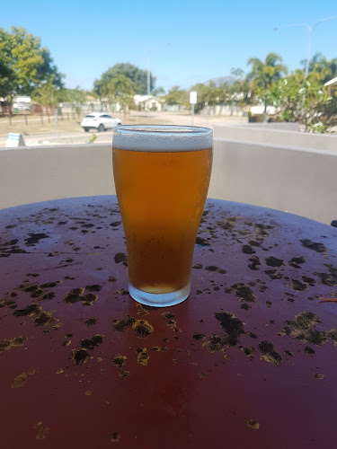 The Avenues Tavern - Av Tav - Hospitality and gastronomy