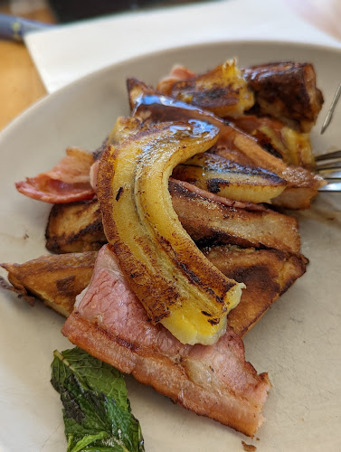 Cafe Gold Coast - Labrador