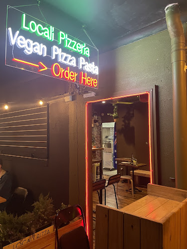 Opinii despre Locali Pizzeria în Mermaid Beach - Hospitality and gastronomy