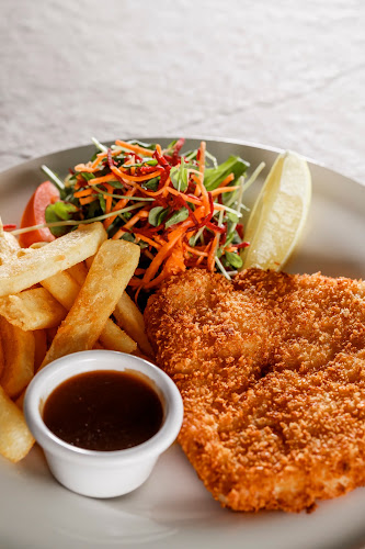 Bargara Lakes Tavern - Hospitality and gastronomy