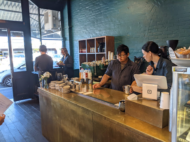 DINGLES ROCKHAMPTON - Rockhampton City