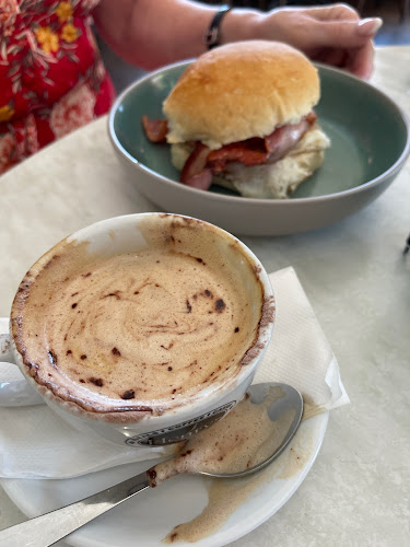 Comentarii opinii despre Henrys Cafe Brasserie