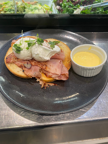 Cafe Blahnik & corporate Catering