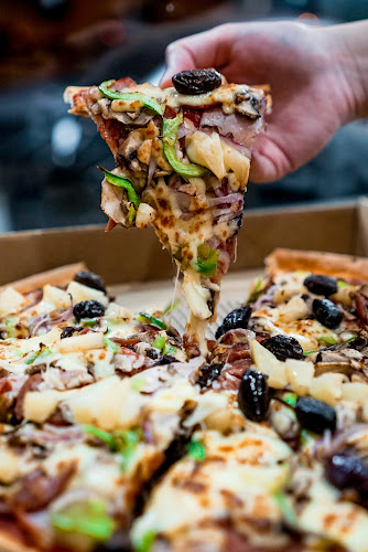 Comentarii opinii despre Crust Pizza