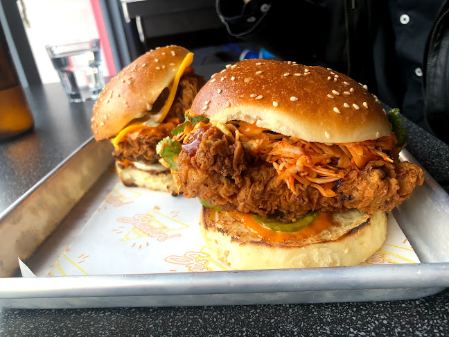 Comentarii opinii despre The Standard