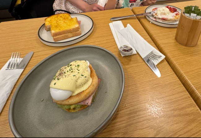 RÜH Wollongong - Hospitality and gastronomy