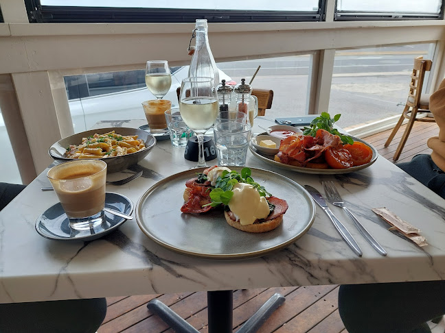 Breeze Cafe & Bar - Aldinga Beach