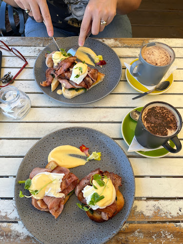 Shop 8/461 Ipswich Rd, Annerley QLD 4103