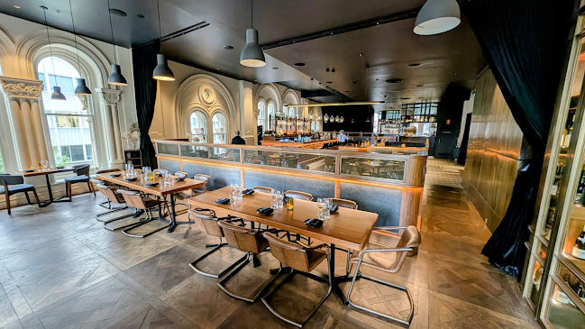 ESQ Bar + Dining - Sydney