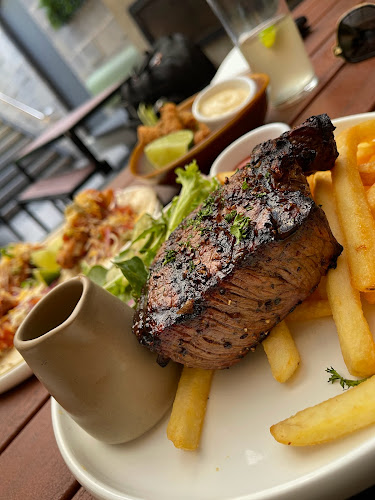 Opinii despre The Osborne Rooftop & Bar în South Yarra - Hospitality and gastronomy