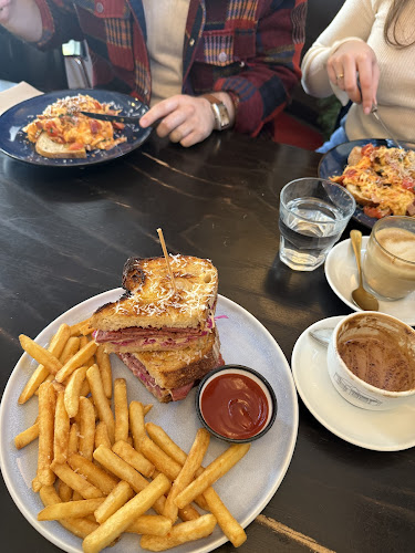 68 Lansdowne Cres, West Hobart TAS 7000