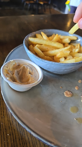 Shop 3/1231 Sandgate Rd, Nundah QLD 4012