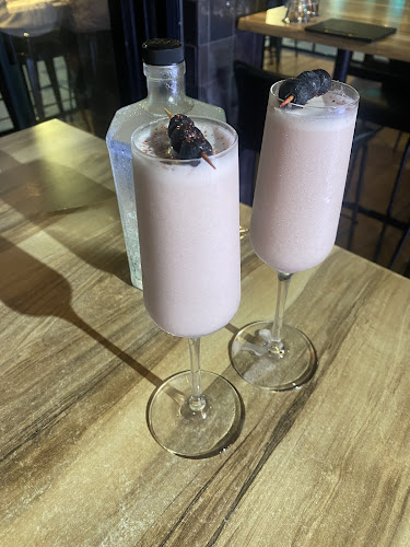 Comentarii opinii despre Lux Bistro Bar