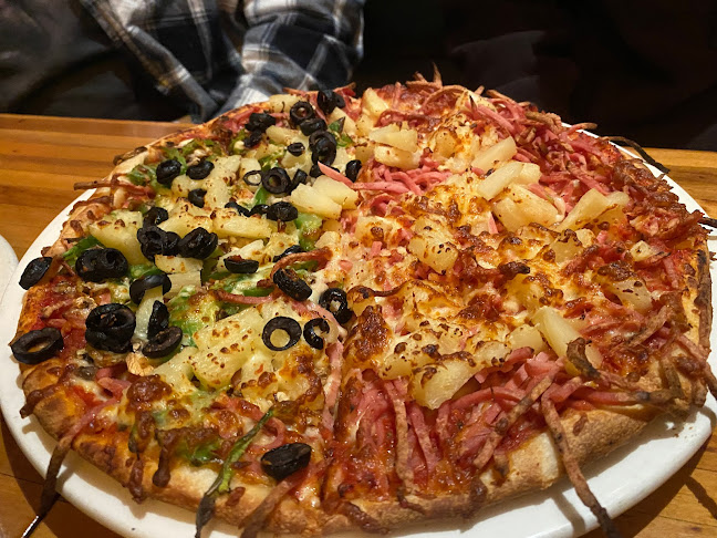 Clogs Pizza Restaurant (Bendigo) - Hospitality and gastronomy