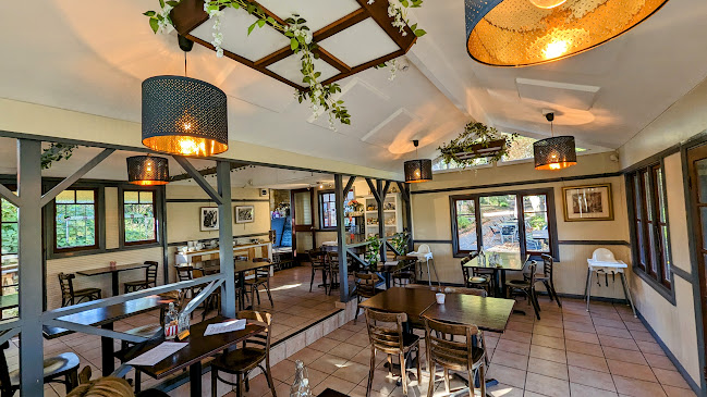 Comentarii opinii despre Lindsay's Cafe