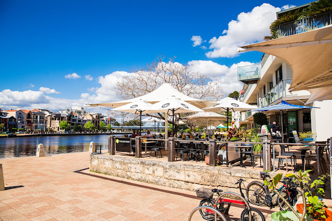 Comentarii opinii despre The Partisan