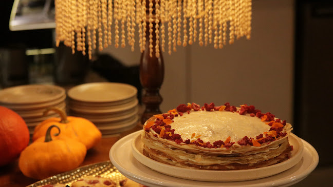 Moon Lily Kitchen and Cakes - Beaconsfield