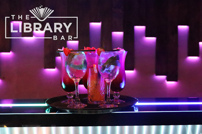 Comentarii opinii despre The Library Bar