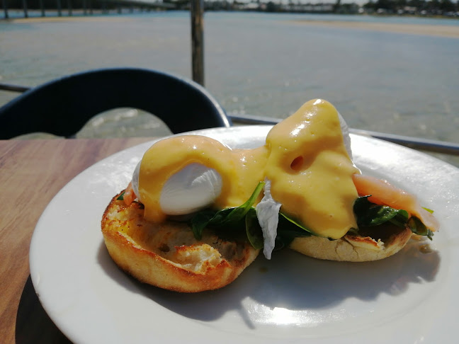 WatersEdge Seafood Restaurant - Hospitality and gastronomy