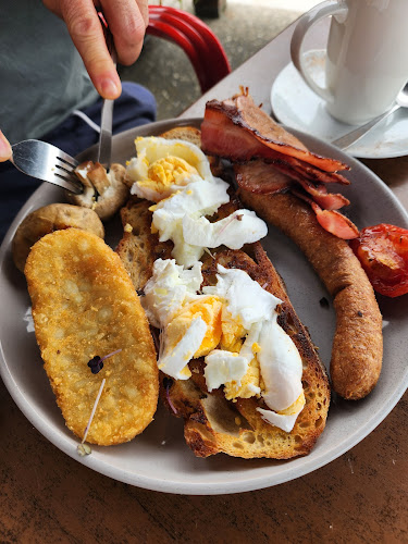 Comentarii opinii despre Freddy Fuddpukkas Cafe Coolum Beach