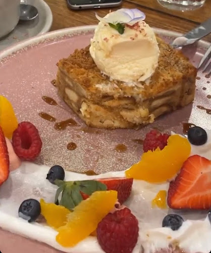 261-263 Queensberry St, Carlton VIC 3053