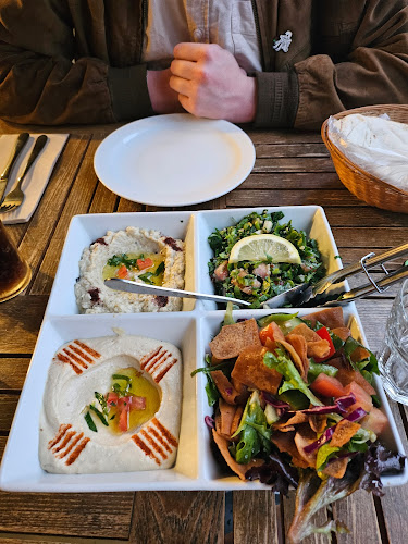 2/12 Kurrawyba Ave, Terrigal NSW 2260