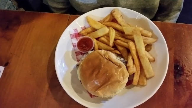 sSs BBQ Barns Bar N’ Grill - Hospitality and gastronomy