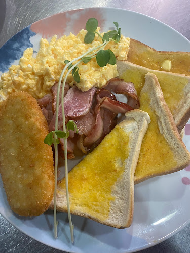 Comentarii opinii despre Cafe Four