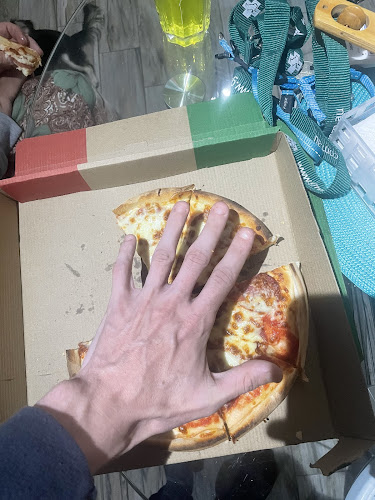 Comentarii opinii despre The Tower Of Pizza