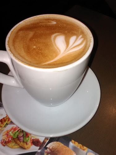 23 Louis St, Airport West VIC 3042