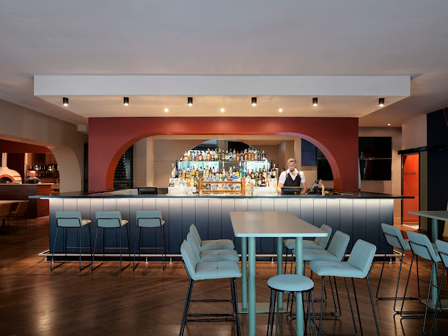 Laneway Hotel & Sports Bar